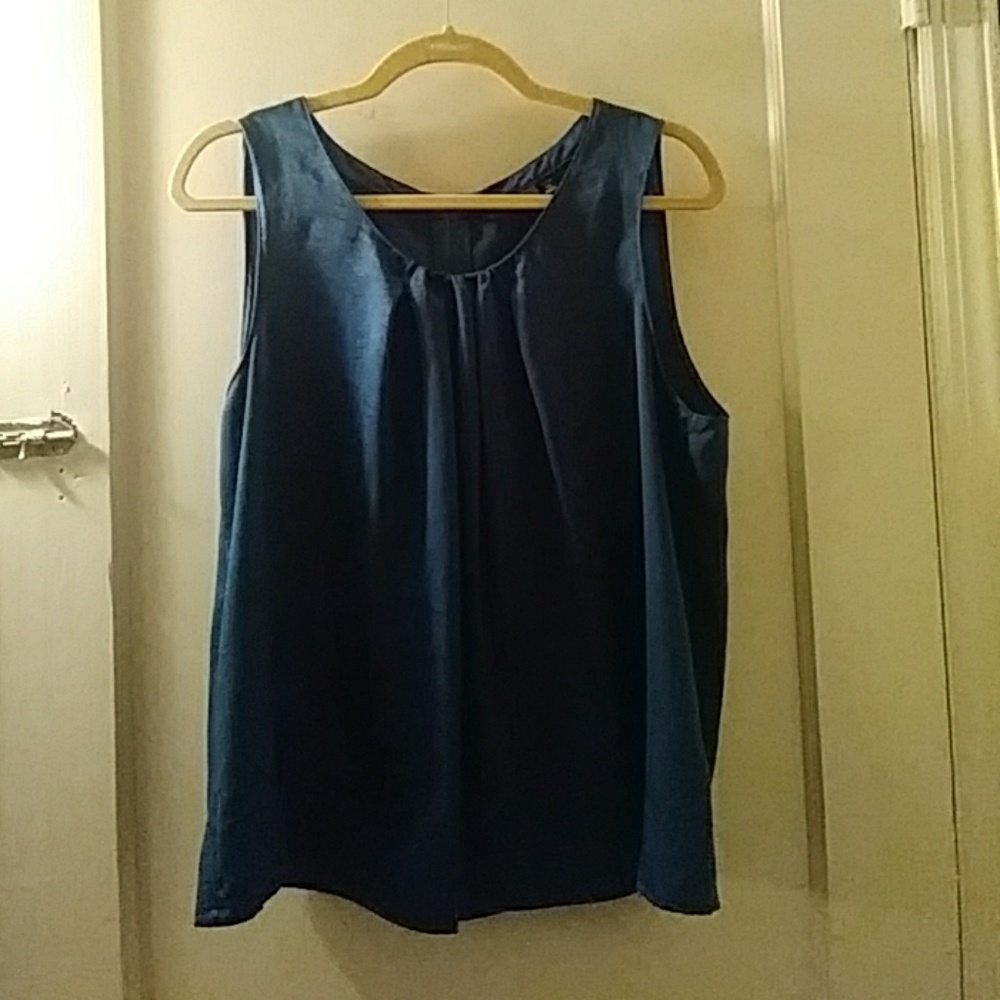 Sleeveless Blouse